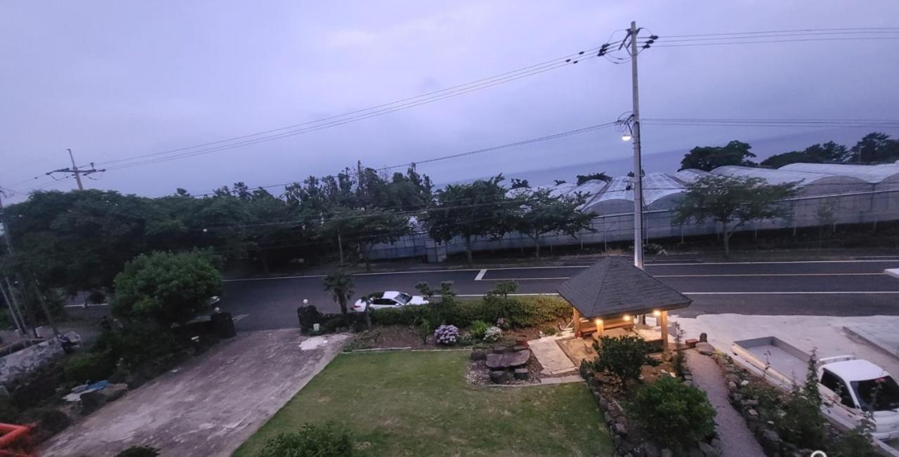 Jeju Soroan Pension Szogüpho Kültér fotó