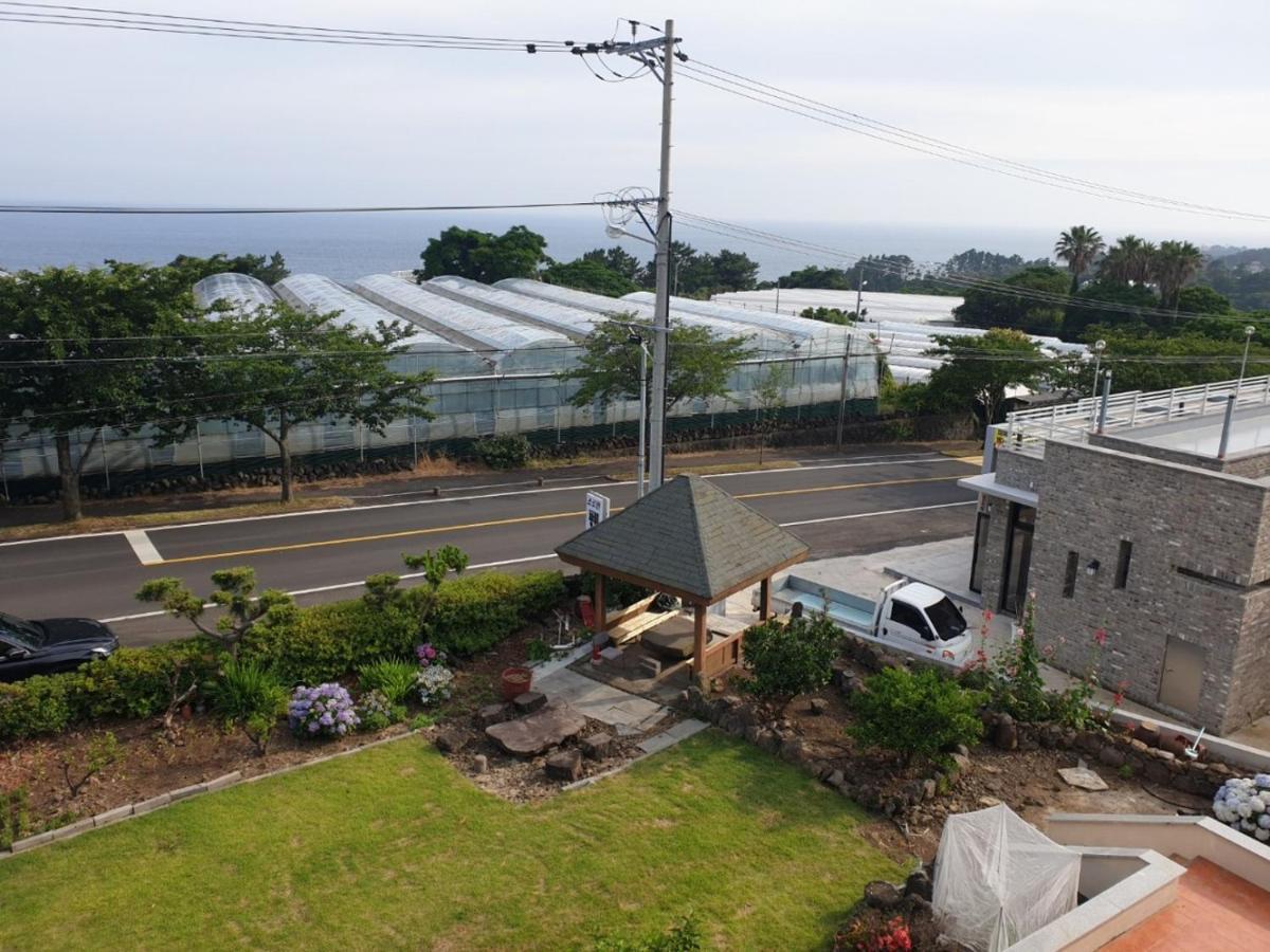 Jeju Soroan Pension Szogüpho Kültér fotó