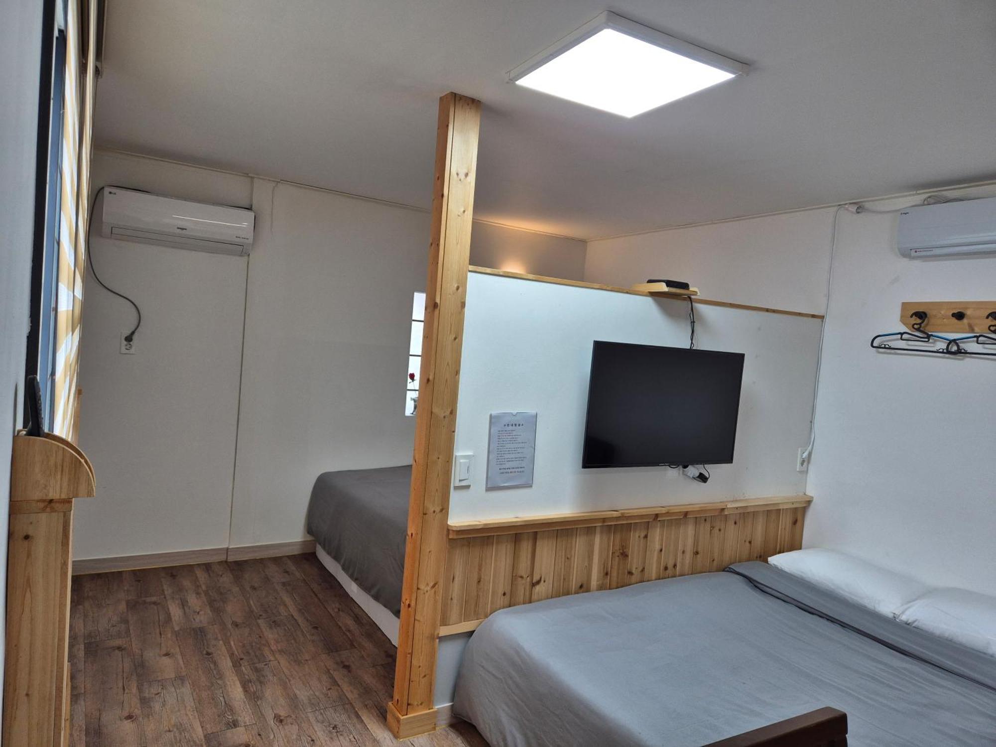 Jeju Soroan Pension Szogüpho Kültér fotó